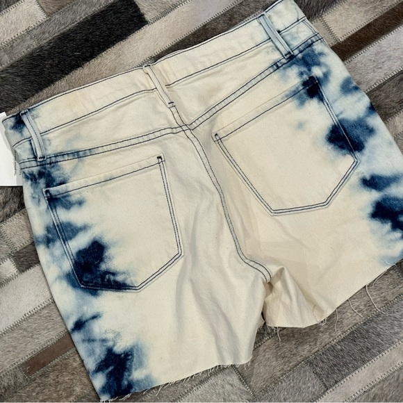 FRAME Denim Dyed Shorts NWT - Picture 2 of 5